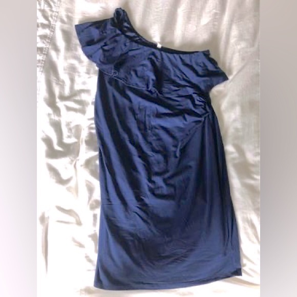 Maternity Dress - Picture 1 of 1